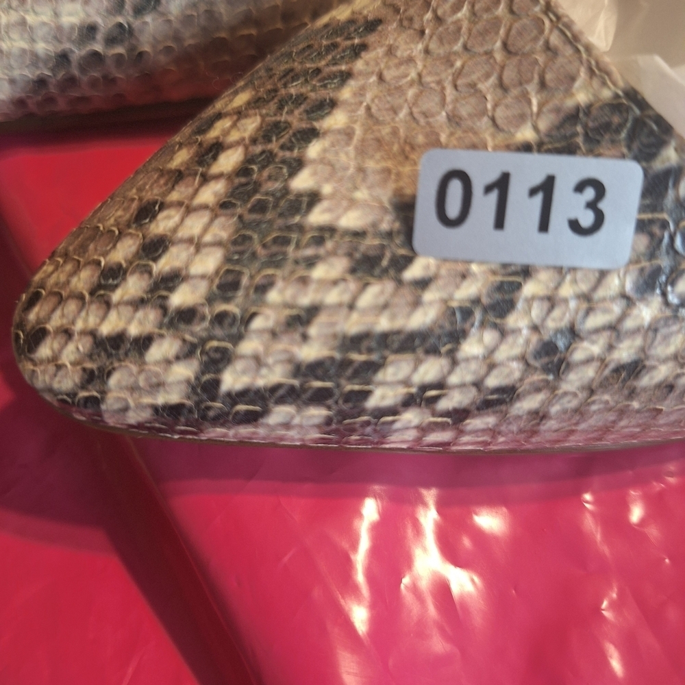 Cole Haan Roccia Snakeskin Pattern  Women's Heels. Size 6 B - Picture 11 of 11